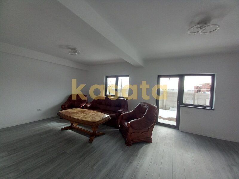 Casa 4 camere 190 mp, curte & 2 locuri parcare in zona Crisul Repede